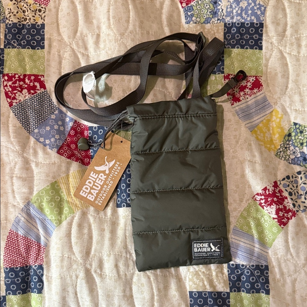 Eddie Bauer Cirruslite  Pouch Spruce Cross Body Bag Purse